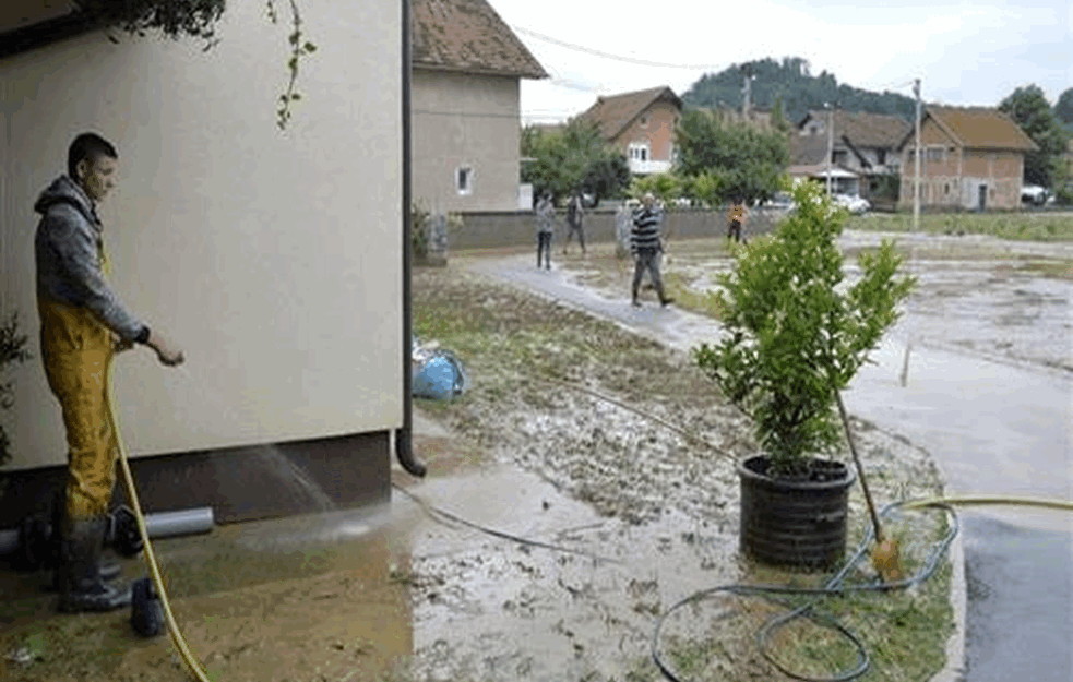 Baksuznom Miljku iz Prijanovića kuća poplavljena treći put za šest godina